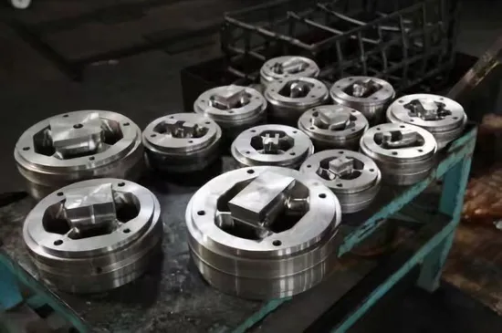 Stampo per estrusione a freddo di acciaio al tungsteno Stampo per formatura di acciaio al tungsteno Stampo per estrusione a freddo di acciaio al tungsteno in carburo Stampo per tubo per estrusione a freddo